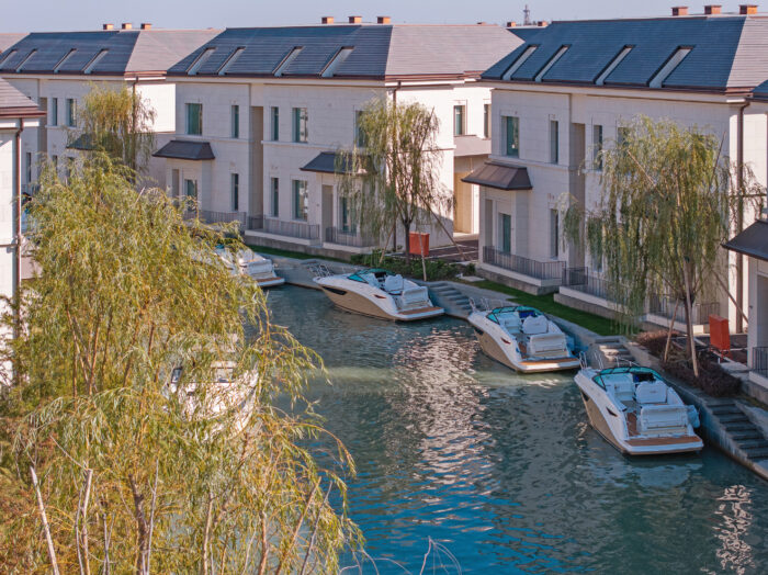 20251128143722826154929